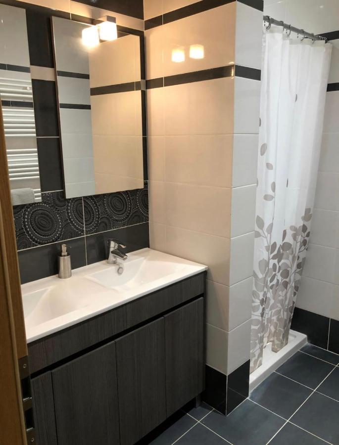 Grand Logement A 300 Metres De La Gare Мант-ла-Жолі Екстер'єр фото